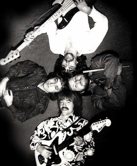 Cherry Fizz - 1971 - Photo taken at Sea West Studios during a recording session - Courtesy of Gordon Kjellberg