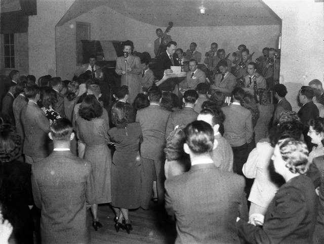 Photo provided courtesy of Tony Hayden's Aloha Photographic Studio & Gallery