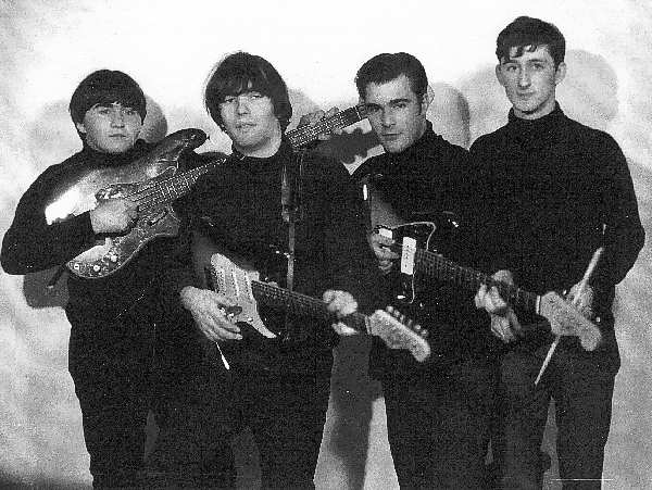 The Exl's - Victoria, BA - Photo Courtesy of Art deMuelles