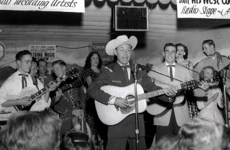 Jim Reeves and The String Music Band Show at the Division Street Corral - Photo Courtesy of Jim Reeves Pics